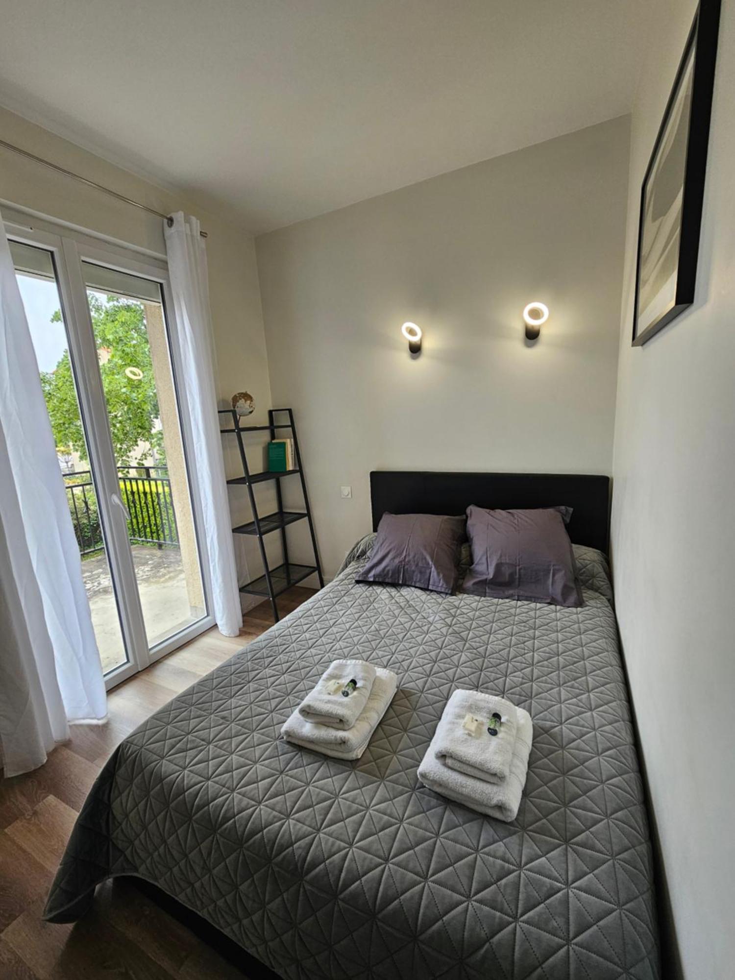 Au 3 Rue Manhes Apartment Albi Exterior photo